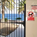 דירה Sun And Sea 1 Front De Playa Rocca קוסטה טגוויסה